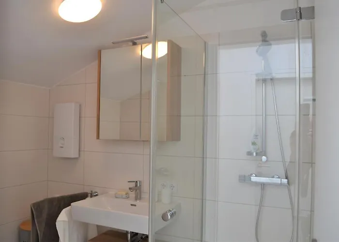 Mit Seeblick, Unterach Am Attersse * Unterach am Attersee